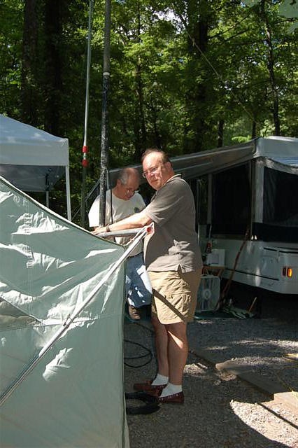 14.jpg (84646 bytes)